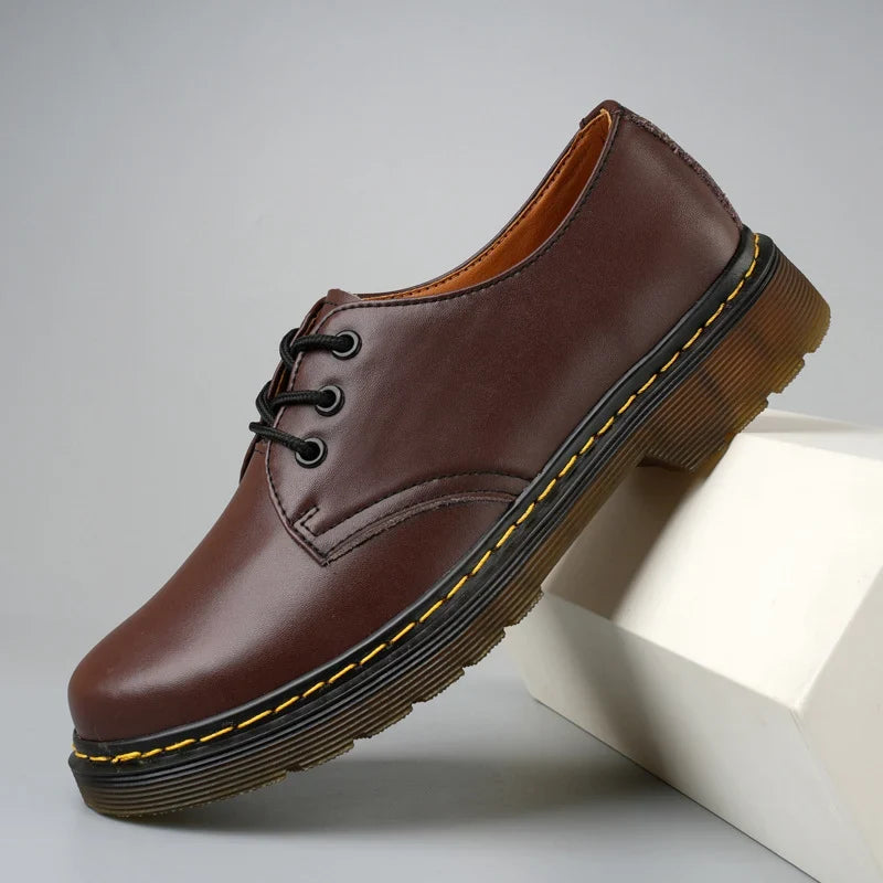 Varel | Scarpe Derby con lacci e cuciture a contrasto sulla suola