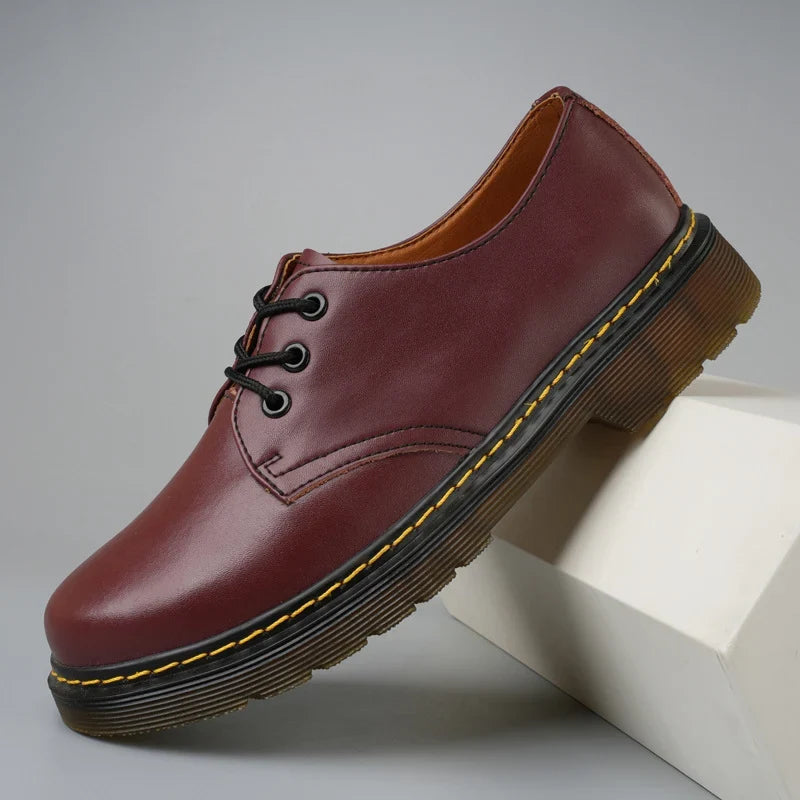 Varel | Scarpe Derby con lacci e cuciture a contrasto sulla suola
